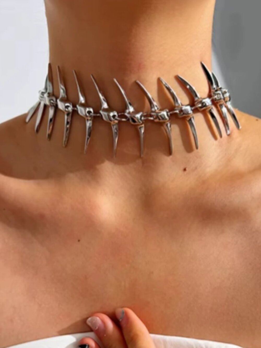 Vertebrae Body Chain - Picture 2 of 4